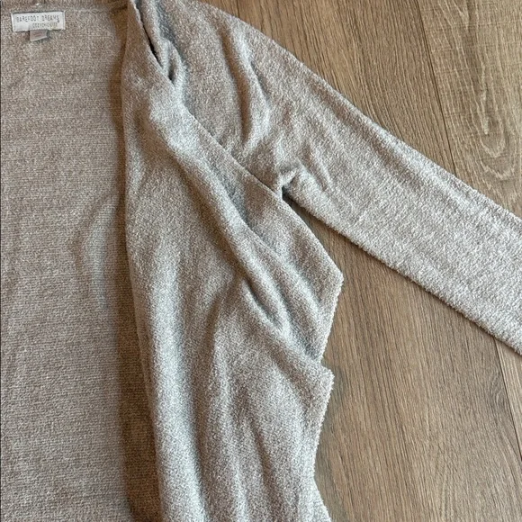 BAREFOOT DREAMS COZYCHIC LITE CARDIGAN IN BEIGE SIZE SM/MD EEUC - Picture 4 of 5